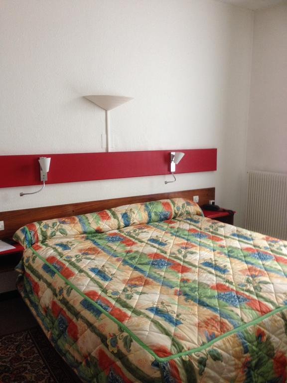 Hotel Union Sarreguemines Kültér fotó